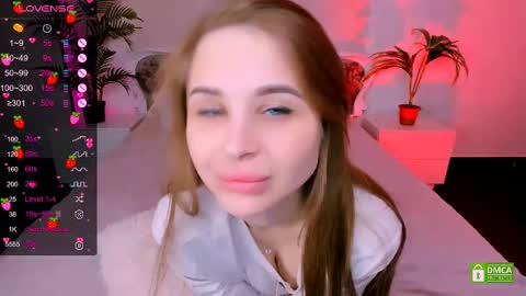 Snapshot of _mari_clark chatting on March 4, 2025, 4:06 am Eva online show from March 4, 2025, 4:06 am