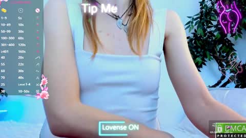 Scarlett online show from March 29, 2026, 3:39 am