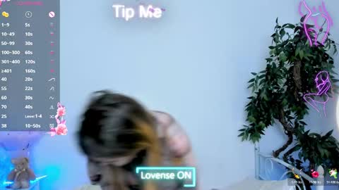 Scarlett online show from April 7, 2026, 11:21 am