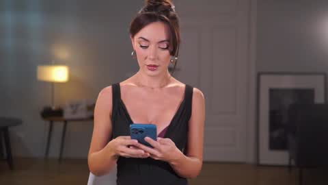 Marie -   -25 discount online show from January 16, 2025, 9:40 pm