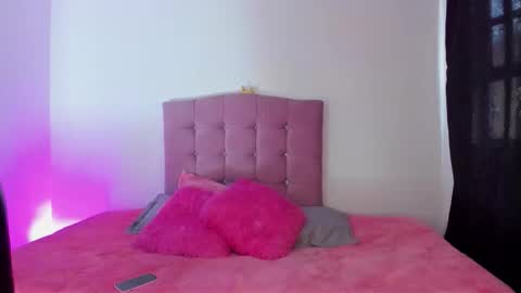 Maria paula online show from October 3, 2025, 8:17 pm