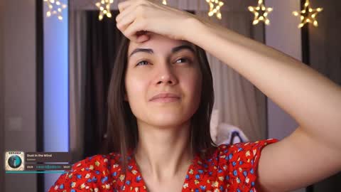  Gwen  online show from December 8, 2024, 6:06 pm