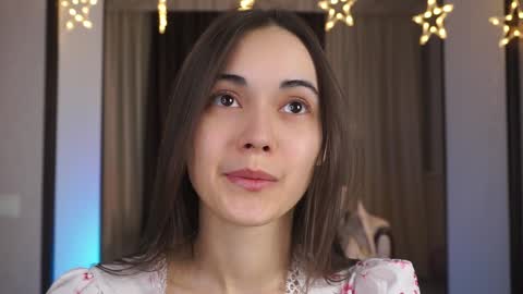  Gwen  online show from December 20, 2024, 5:08 pm