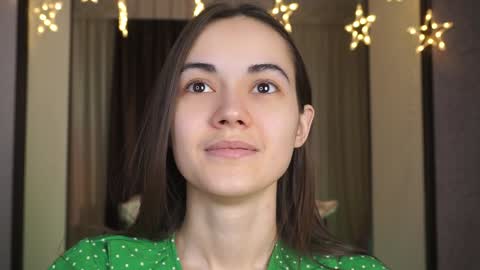  Gwen  online show from December 21, 2024, 9:04 pm