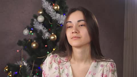  Gwen  online show from December 24, 2024, 11:33 pm