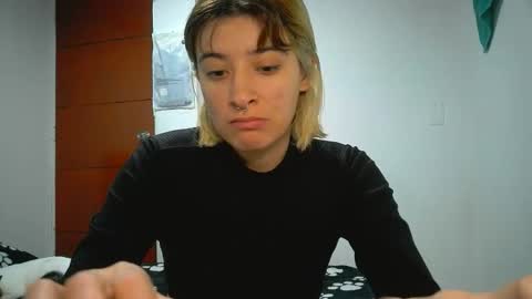 Mia-foster online show from May 5, 2026, 6:49 pm