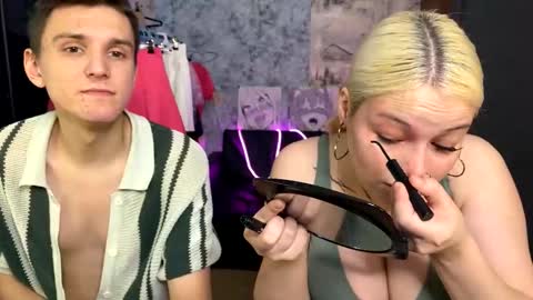 Mia Mason online show from September 30, 2025, 4:28 am