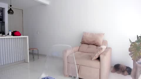 Snapshot of _mia_peach chatting on June 30, 2026, 6:31 pm _mia_peach online show from June 30, 2026, 6:31 pm