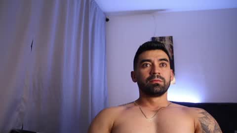 Snapshot of _mikestone chatting on August 5, 2026, 12:02 am soy mike online show from August 5, 2026, 12:02 am