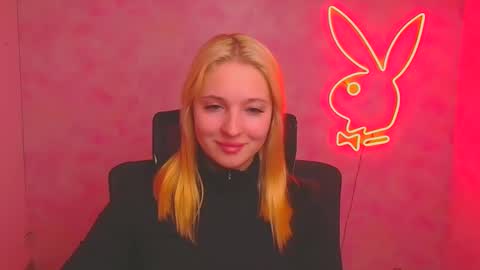 Melanie online show from October 2, 2025, 1:29 pm