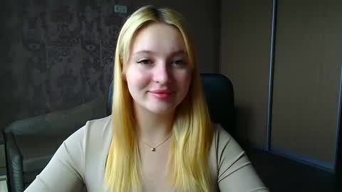 Snapshot of _mila_la_ chatting on April 23, 2026, 9:08 am Melanie online show from April 23, 2026, 9:08 am