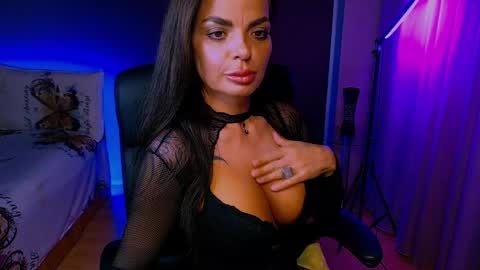 Snapshot of _milani_ chatting on May 27, 2026, 5:21 pm Milani online show from May 27, 2026, 5:21 pm