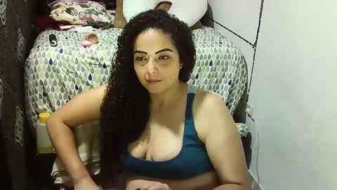 _milf_naughty online show from October 22, 2025, 7:08 am