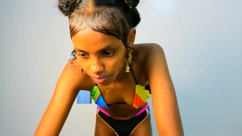 Mimi online show from March 10, 2026, 2:27 am