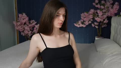 Snapshot of _mirror_girl chatting on June 30, 2026, 4:08 pm Victoria online show from June 30, 2026, 4:08 pm