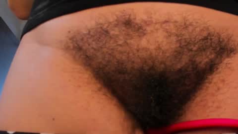 _miss_coco_ online show from September 24, 2025, 1:25 pm