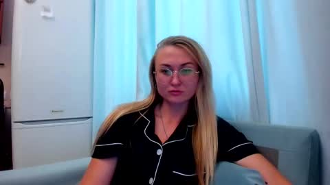 Eva online show from September 20, 2025, 12:17 pm