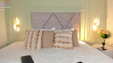 kimberley cruz online show from October 18, 2025, 11:55 am