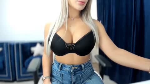 Snapshot of _missperfection_ chatting on January 15, 2025, 2:49 am .. my fav tip 1120040012123335 online show from January 15, 2025, 2:49 am