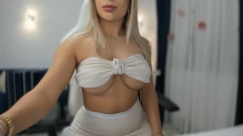 Snapshot of _missperfection_ chatting on February 4, 2025, 3:00 am .. my fav tip 1120040012123335 online show from February 4, 2025, 3:00 am