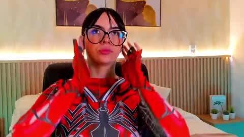 _missy_miller online show from November 5, 2025, 12:05 pm