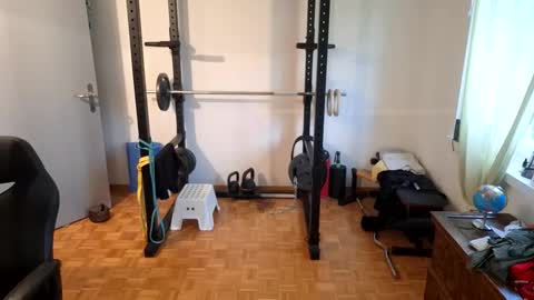 BENJI online show from November 3, 2025, 8:04 am