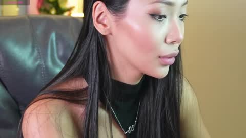 Snapshot of _miura_ chatting on January 6, 2025, 6:25 am MIURA online show from January 6, 2025, 6:25 am