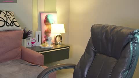 Snapshot of _miura_ chatting on January 14, 2025, 7:27 am MIURA online show from January 14, 2025, 7:27 am