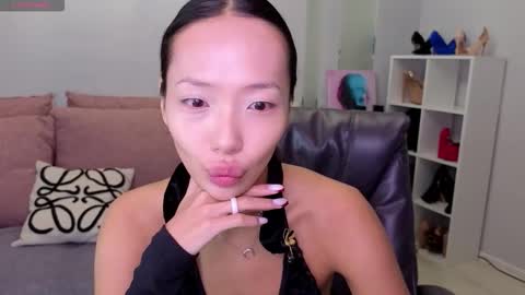 Snapshot of _miura_ chatting on October 10, 2025, 1:59 am MIURA online show from October 10, 2025, 1:59 am