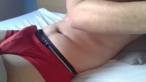 _moi12_ online show from November 21, 2025, 3:11 pm