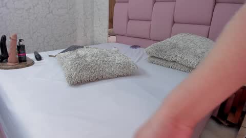 _molly_rosse_ online show from December 28, 2024, 3:48 pm