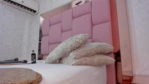 _molly_rosse_ online show from January 2, 2025, 4:02 pm