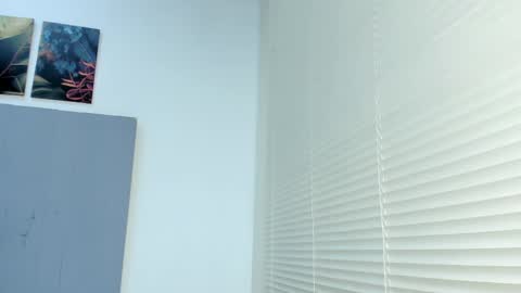 _molly_rosse_ online show from October 11, 2025, 11:53 am