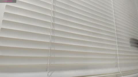 _molly_rosse_ online show from April 11, 2026, 12:42 pm