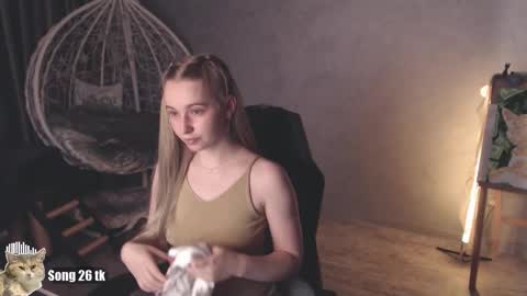 Debby  online show from October 6, 2025, 7:11 pm