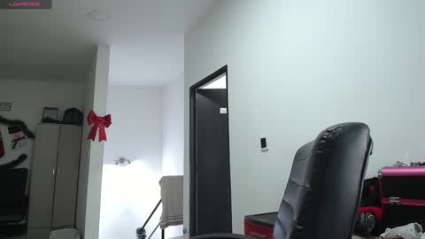 Panda  online show from December 25, 2024, 5:37 am