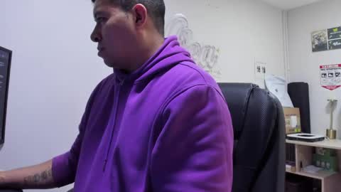 Panda  online show from April 19, 2026, 8:55 pm