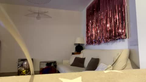 _muestroverga online show from November 14, 2025, 9:57 pm