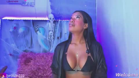 naomi brown online show from October 25, 2025, 3:03 am