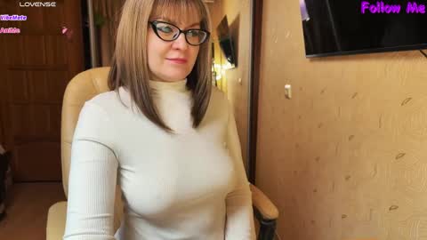 MagicWoman online show from March 30, 2026, 5:58 pm