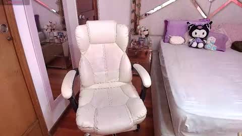 Natasha Rodriguez independent model online show from October 23, 2025, 6:50 pm