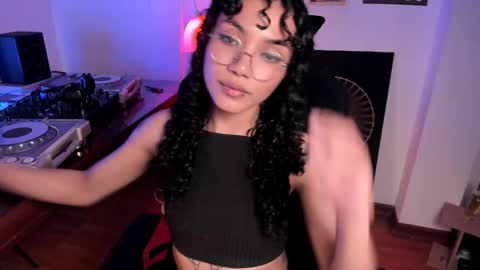 Nati - Independ model online show from January 10, 2026, 5:20 am