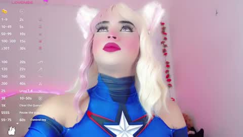 _natsuki online show from December 22, 2024, 10:58 pm