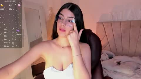 Niah  You can call me Ni or cutie haha online show from January 18, 2025, 11:22 pm