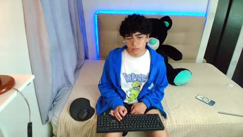 Nicolas online show from January 2, 2025, 10:44 pm