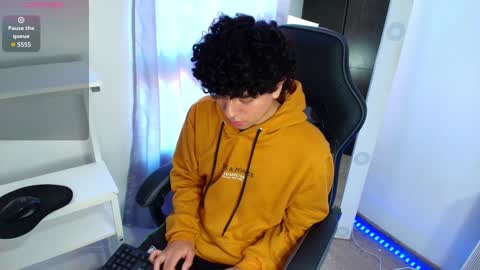 Nicolas online show from January 22, 2025, 7:03 pm