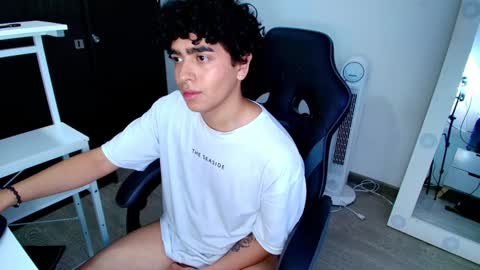 Nicolas online show from January 29, 2025, 9:39 pm