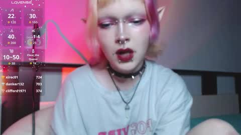 Nicole online show from November 27, 2025, 3:08 am