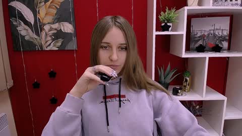 Nica online show from December 6, 2024, 11:00 am