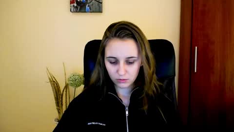 Nica online show from January 6, 2025, 4:13 pm